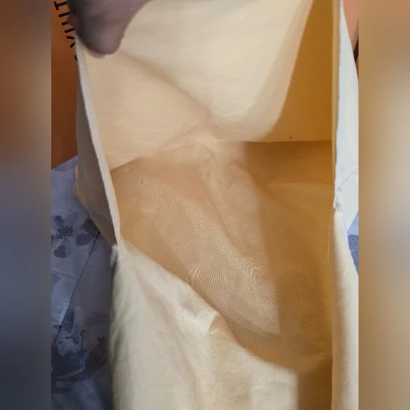 💛Louis Vuitton envelope dust bag 17 3/4" x 13 1/2"💛 - Picture 5 of 8